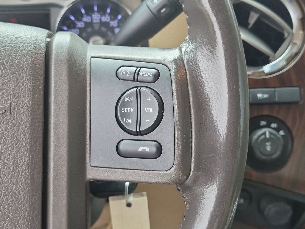 Used 2016  Ford Lariat image 24