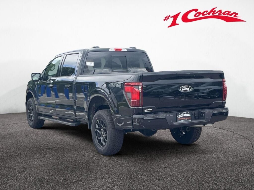 New 2026 Agate Black Metallic Ford XLT image 9