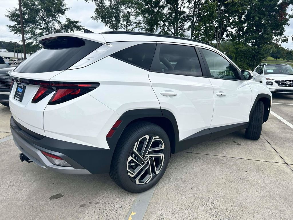 New 2026 White Hyundai SEL Plus FWD image 3