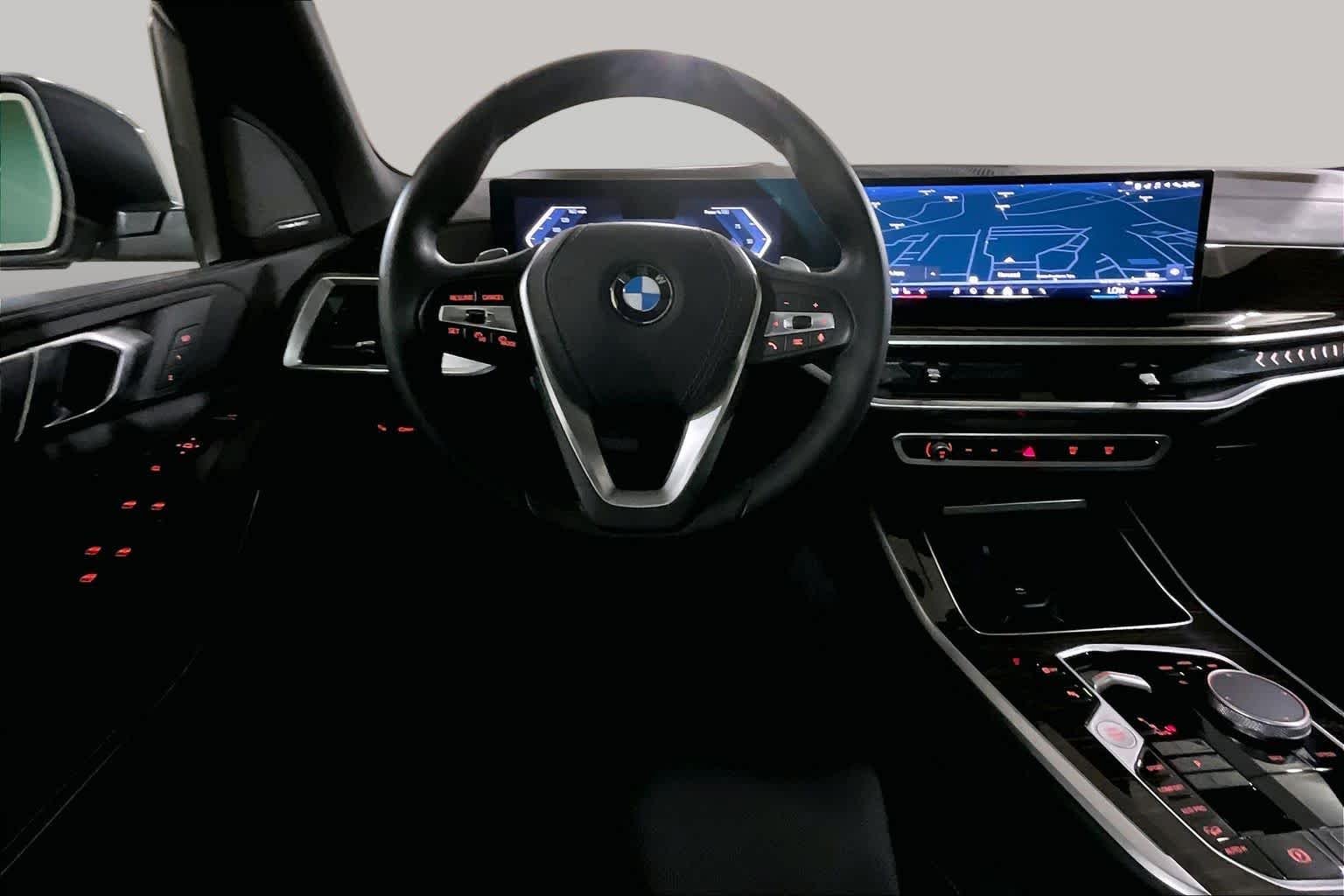 Certified Used 2026 GREY BMW xDrive40i image 5