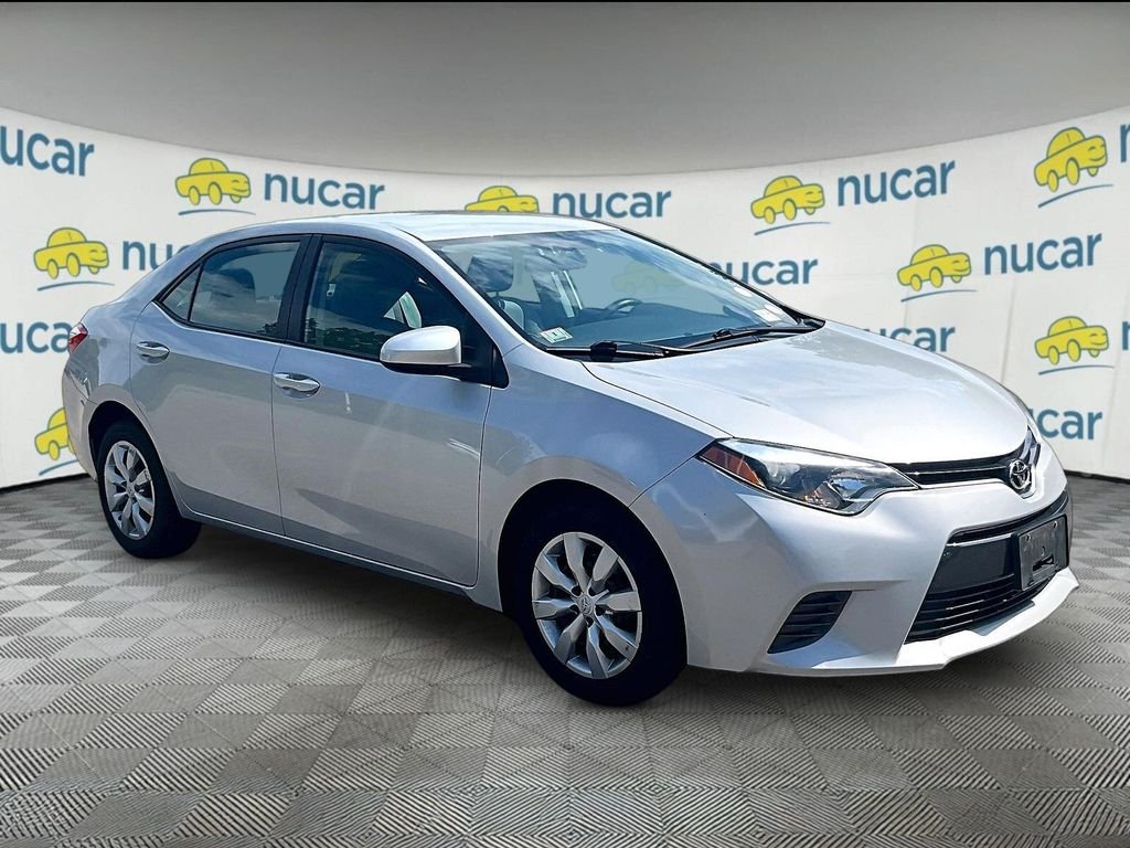 Used 2016 Silver Toyota LE image 1