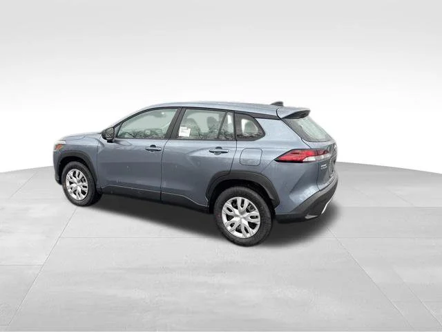 2026 Toyota Corolla Cross L - Photo 3