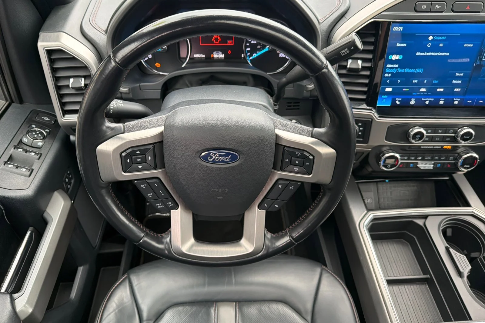 Used 2022  Ford  image 12
