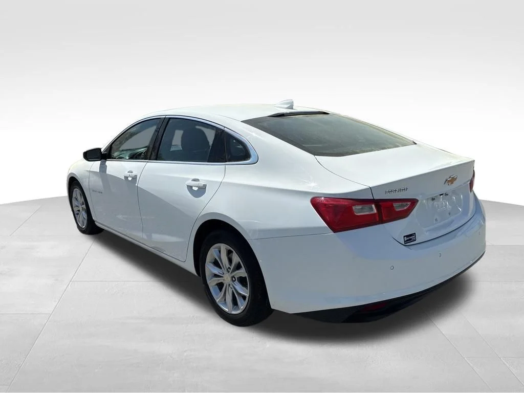 Used 2024 White Chevrolet LT image 3