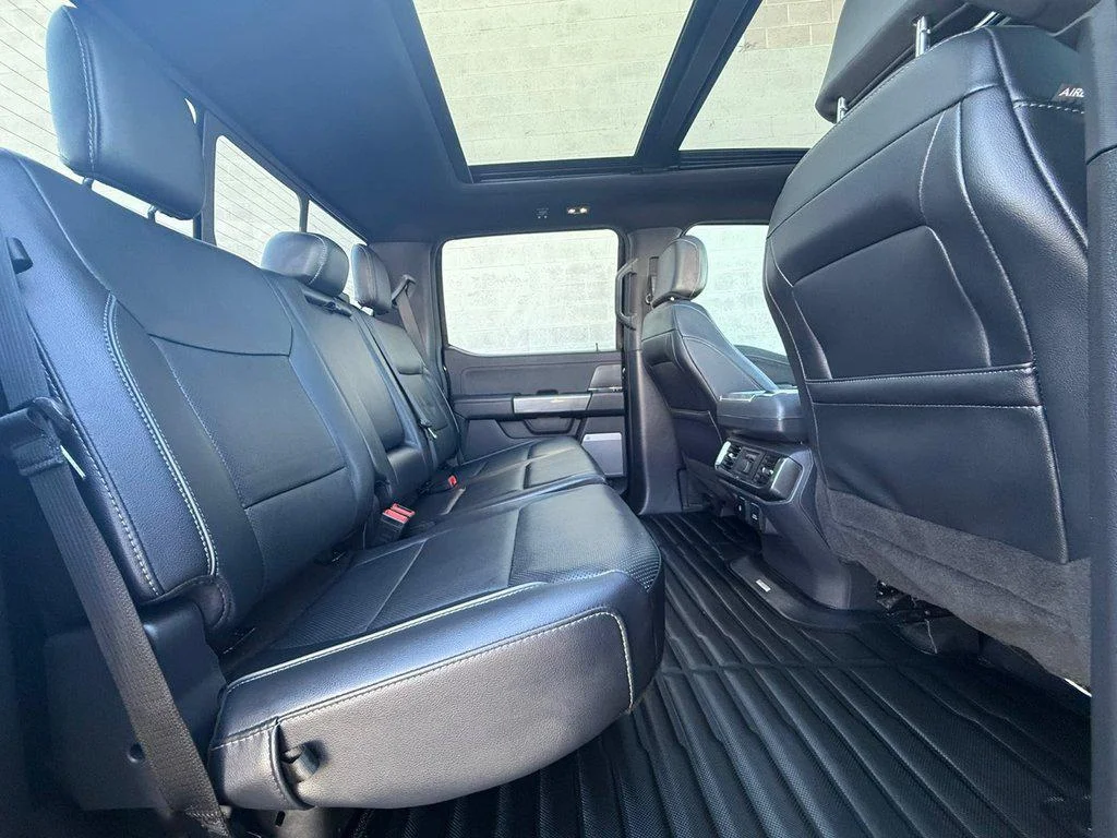 Used 2023 Agate Black Metallic Ford LARIAT 4WD SUPERCREW 5.5 BOX image 17