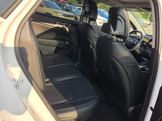 Used 2026 White Kia EX image 15