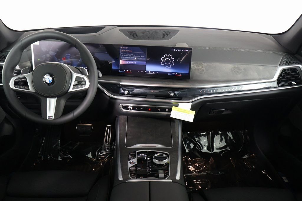 New 2026 Black Sapphire Metallic BMW xDrive40i image 4