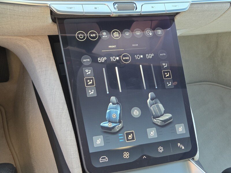 Used 2023  Lucid Grand Touring image 35
