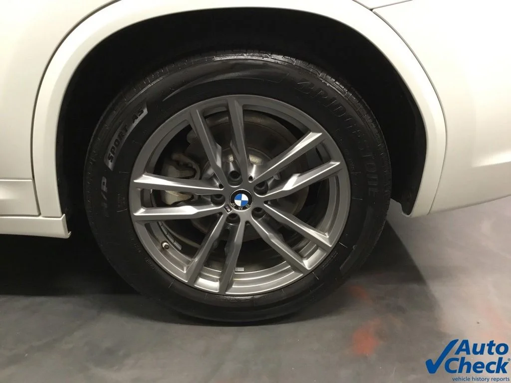 Used 2020 White BMW xDrive30i image 20