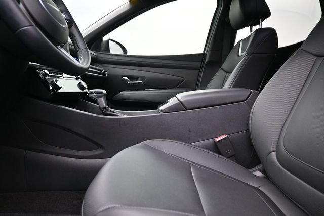 2025 Hyundai Santa Cruz Limited - Photo 17