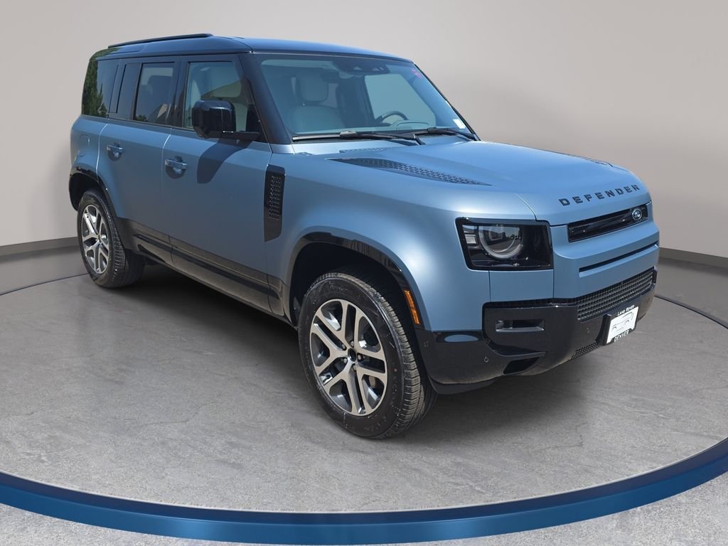 New 2026 Tasman Blue LAND ROVER X-Dynamic SE image 3