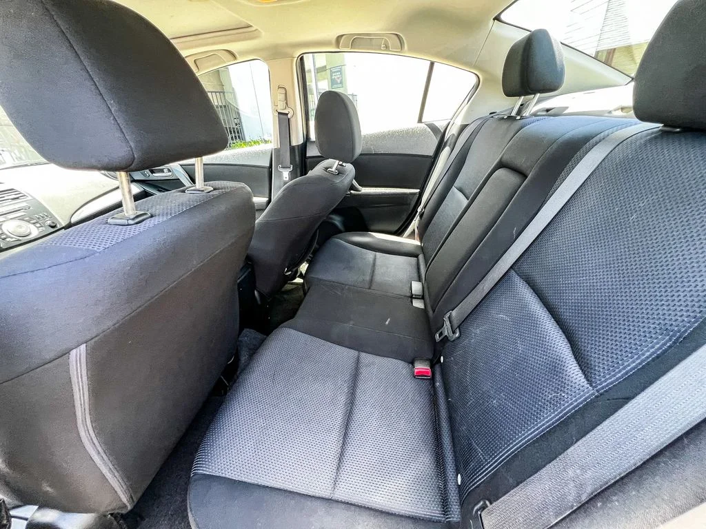 Used 2011 Black Mazda i Touring image 17