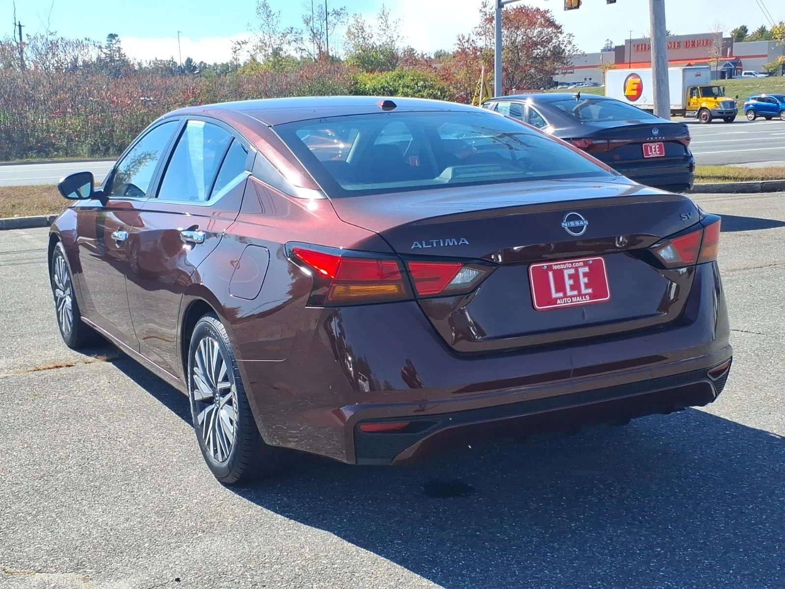 Used 2024 Garnet Pearl Nissan 2.5 SV image 6