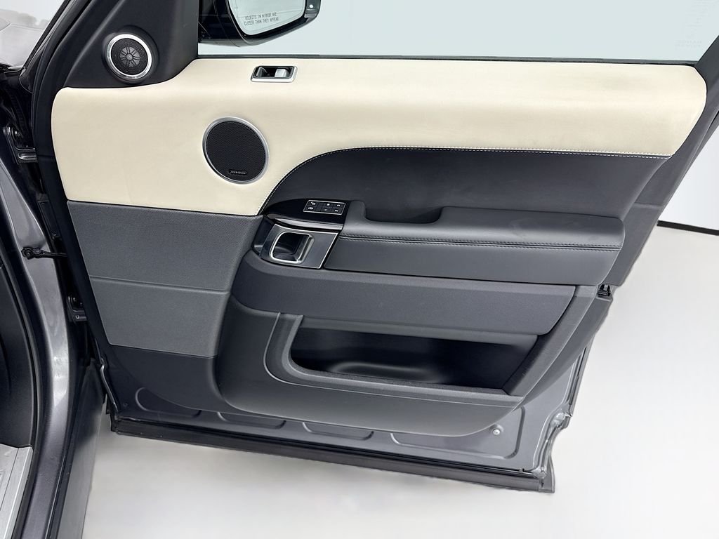 Used 2018 Carpathian Gray Premium Metallic Land Rover Supercharged image 23