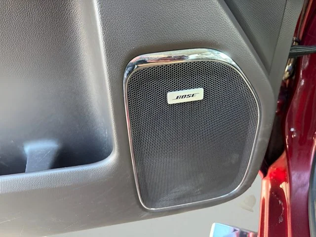 Used 2018 Red GMC SLT image 12