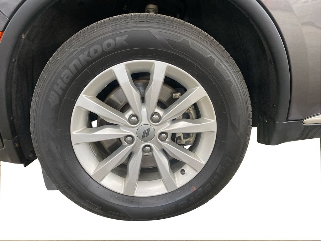 Used 2021 Gray Dodge SXT image 5