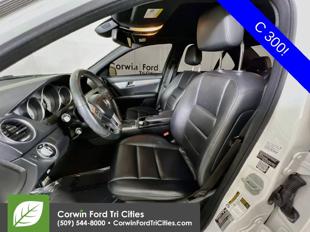 Used 2014 Polar White Mercedes-Benz C 300 image 24