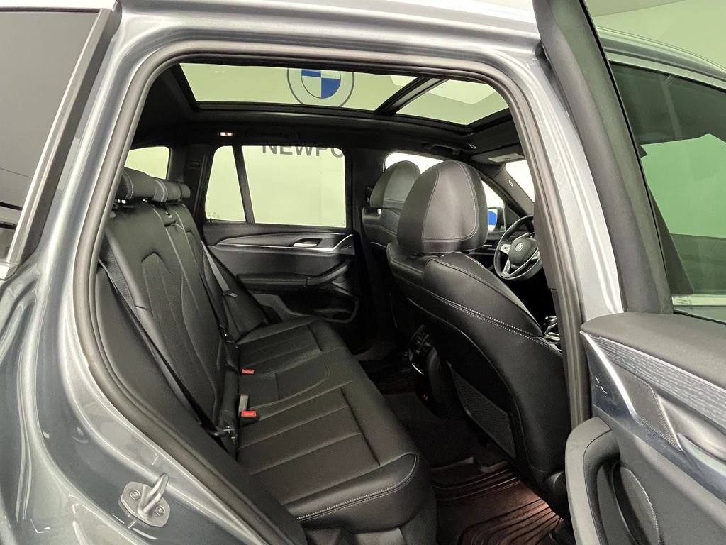 Used 2023 Gray BMW xDrive30i image 19