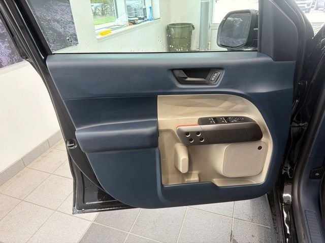New 2026 Shadow Black Ford XLT image 21
