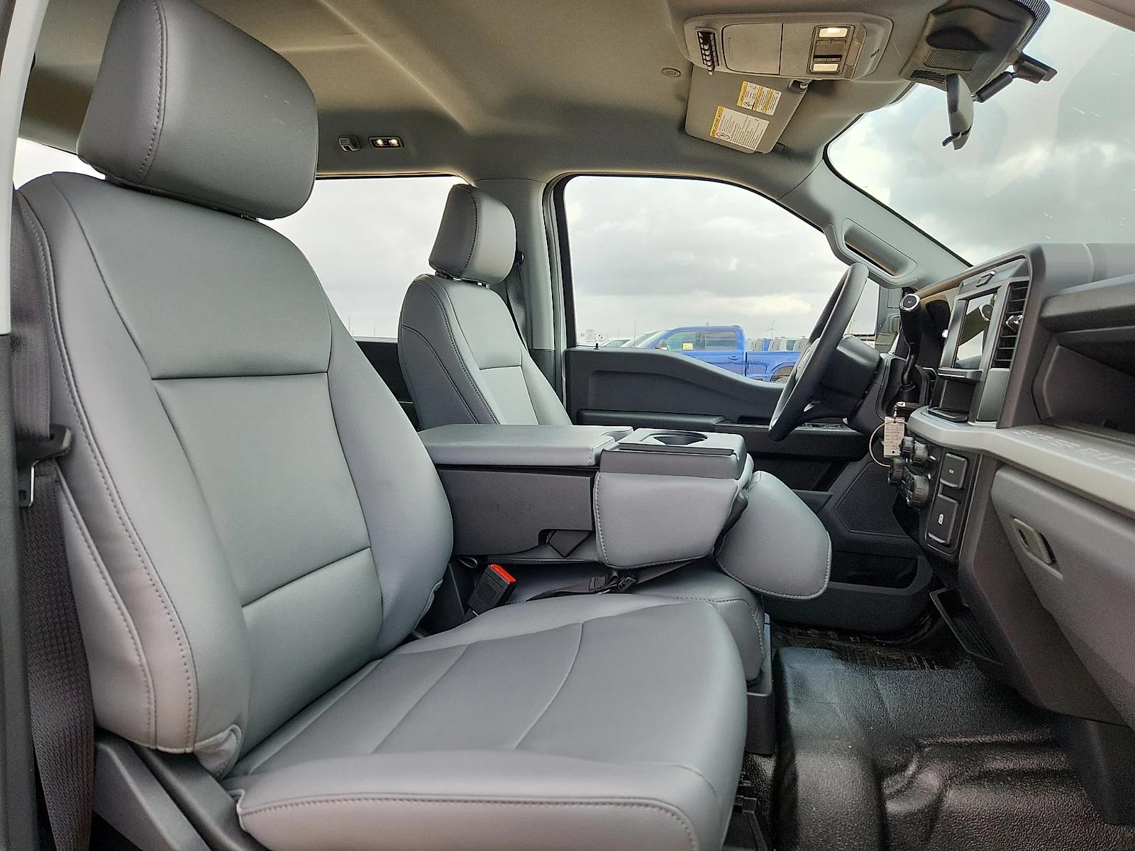 New 2026 Oxford White Ford F-250® XL image 20