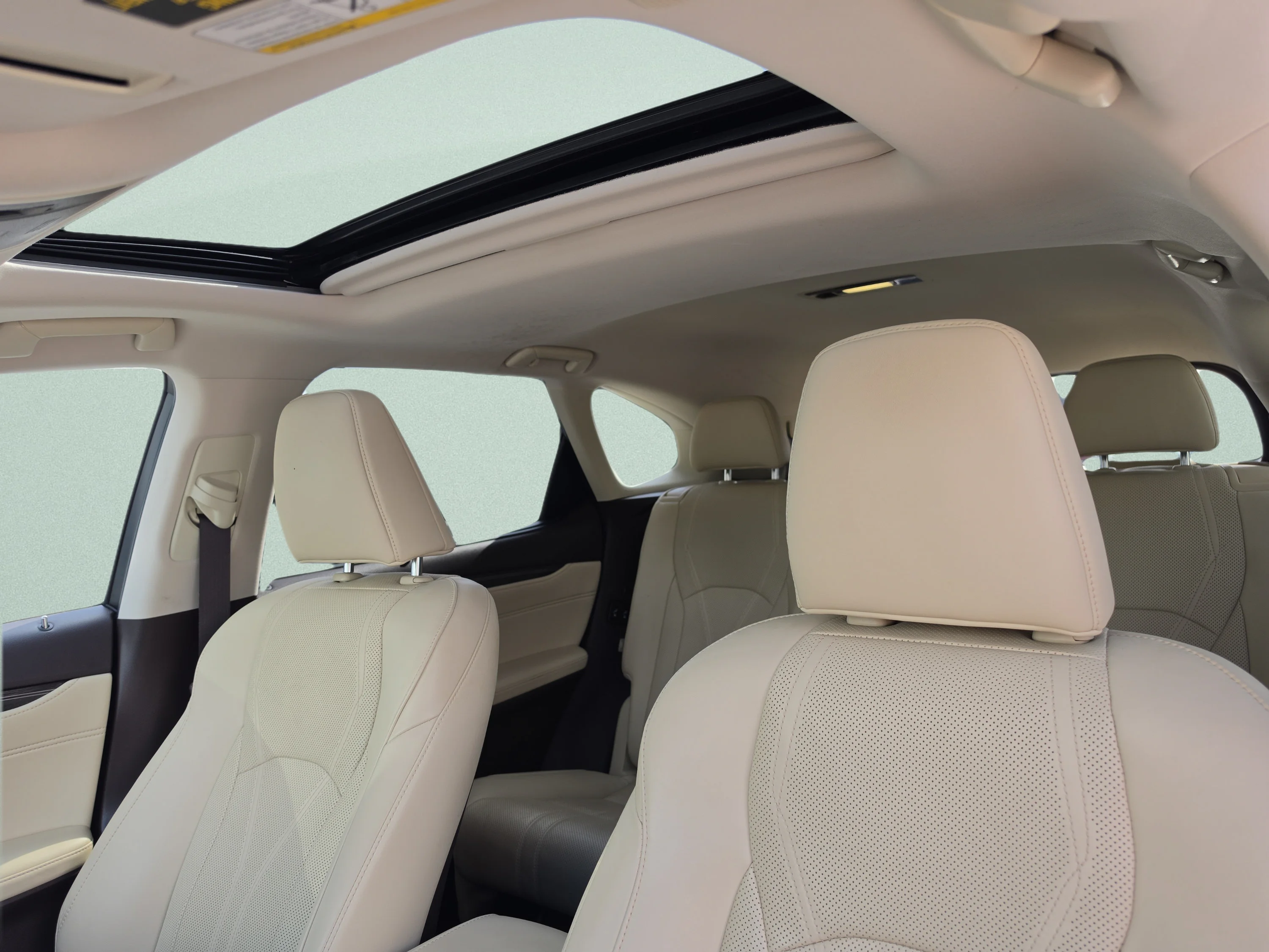 Used 2018 Mica Lexus RX 450hL Luxury image 29