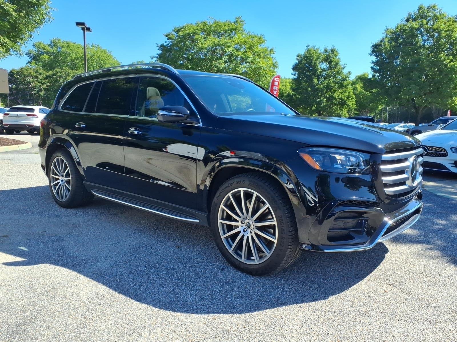 Used 2025 Obsidian Black Metallic Mercedes-Benz GLS 580 image 3