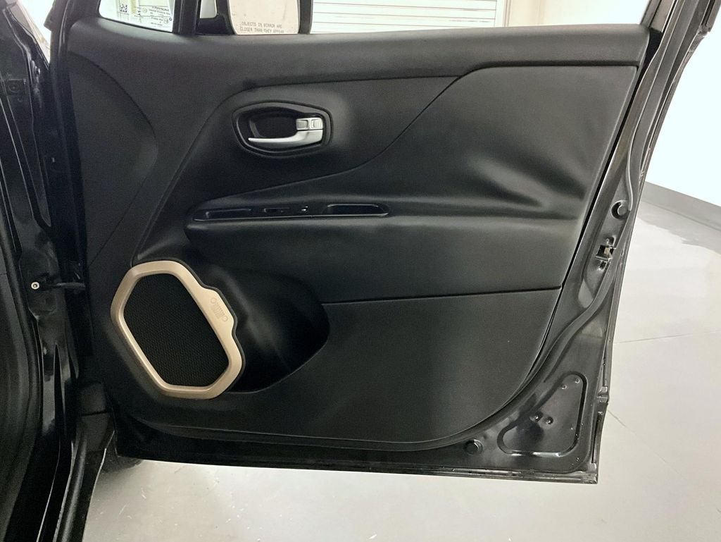 Used 2017 Black Jeep Limited image 17