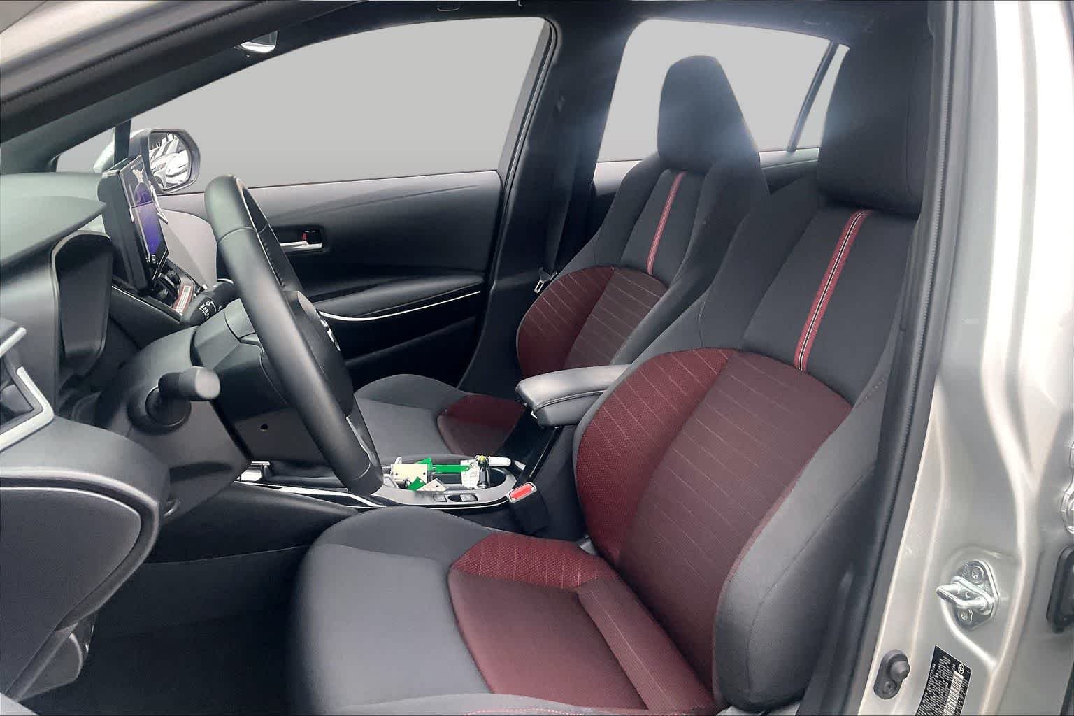 Used 2025 Classic Silver Metallic Toyota SE image 8