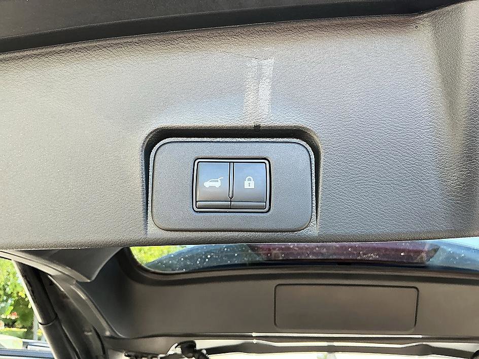 Used 2021 Gun Metallic Nissan SV image 26