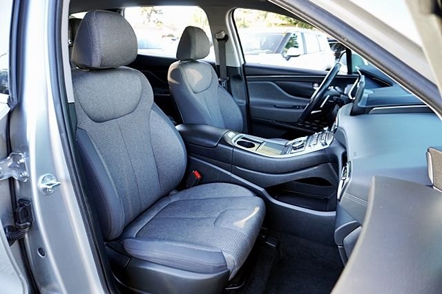 Used 2023 Silver Hyundai SEL image 11