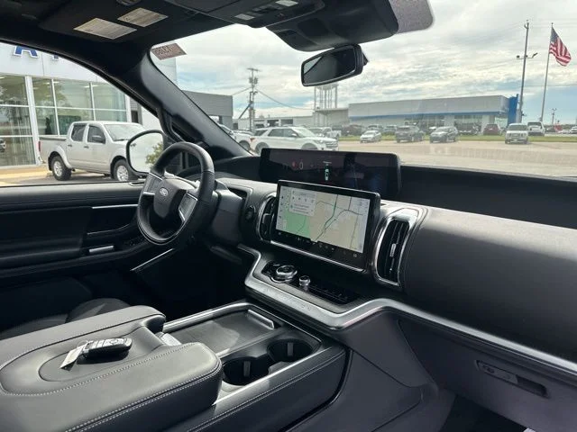 2025 Ford Expedition Platinum - Photo 9