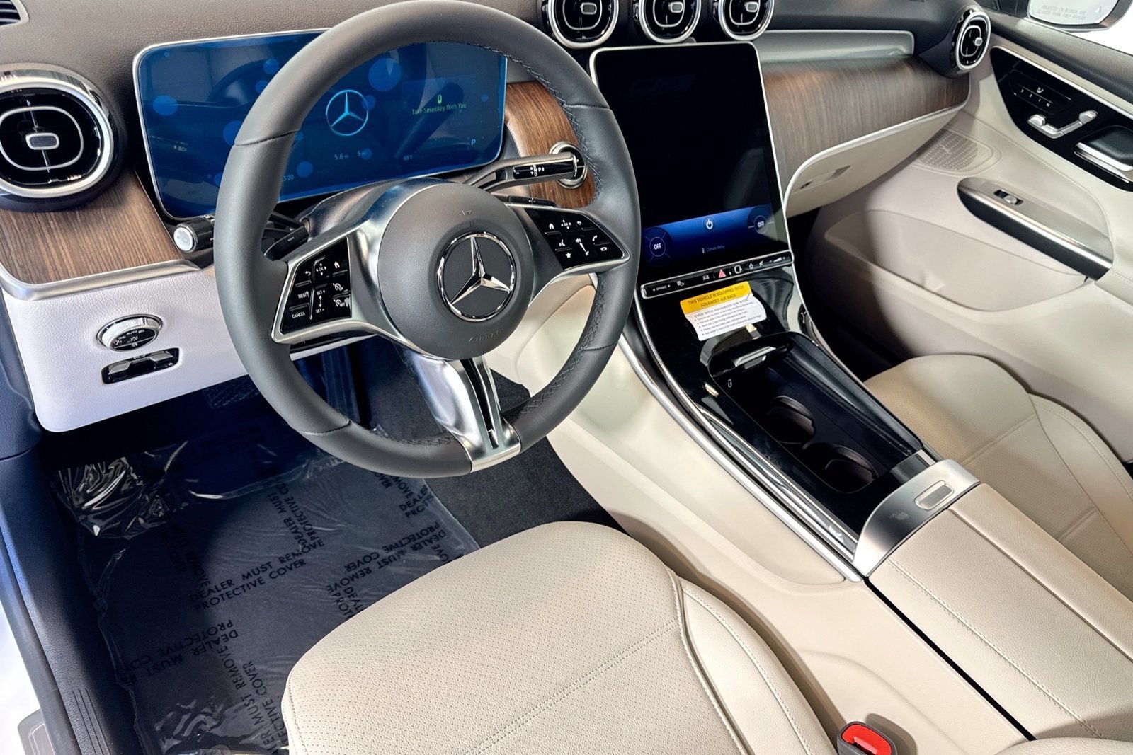 New 2026 Polar White Mercedes-Benz GLC 300 image 9