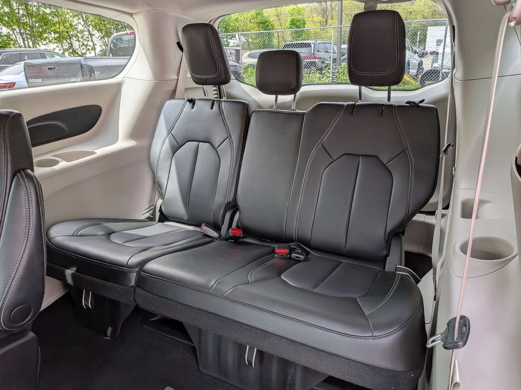 Used 2023 White Chrysler Touring L image 25