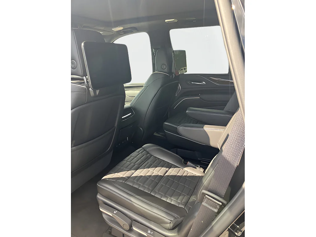 Certified Used 2023 Black Raven Cadillac Sport Platinum image 9