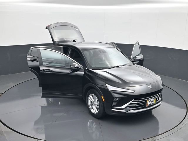 New 2026 Ebony Twilight Metallic Buick Preferred image 29