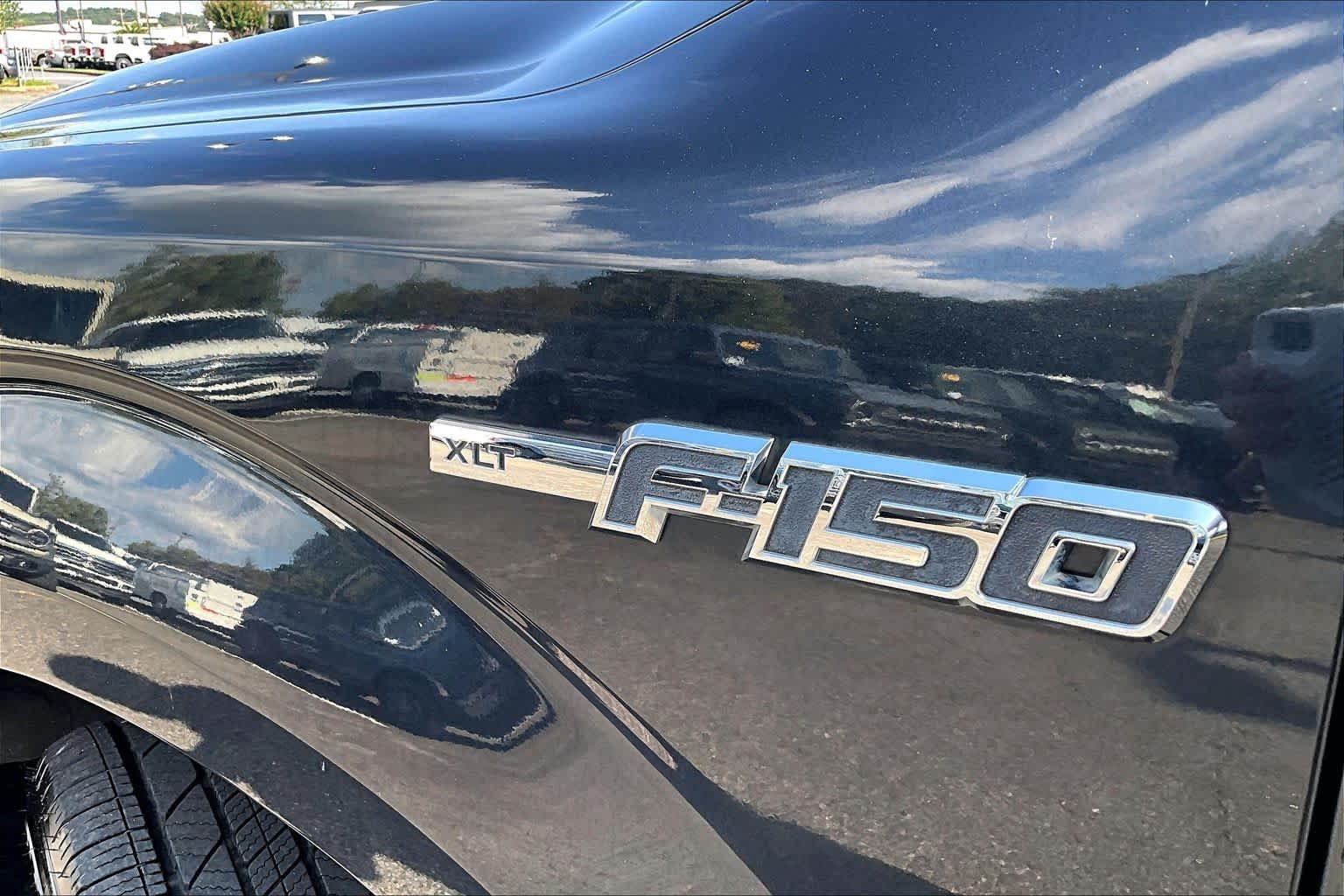 Used 2014 Tuxedo Black Metallic Ford XLT image 9