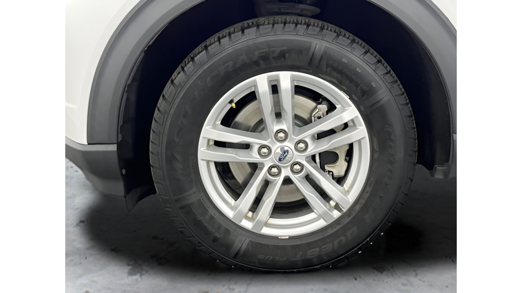 Used 2020 Oxford White Ford XLT image 27