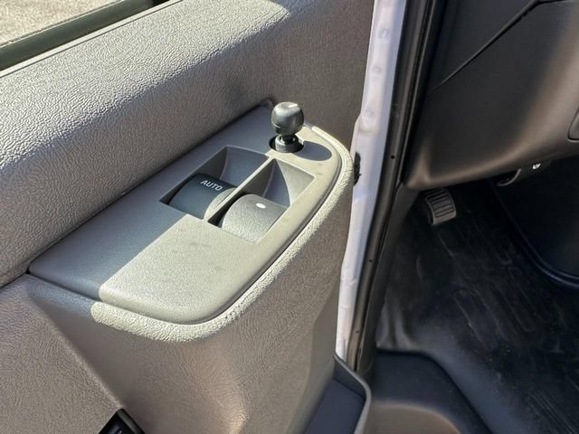 2025 Chevrolet Express Cargo Work Van - Photo 9
