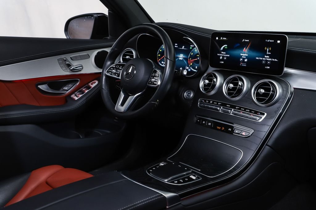 Certified Used 2023  Mercedes-Benz GLC 300 Coupe image 11