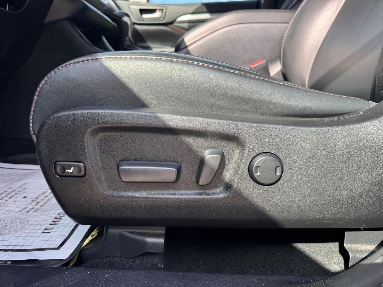 2018 Toyota Highlander XLE - Photo 18