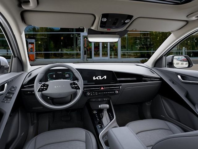 2025 Kia Niro SX - Photo 14