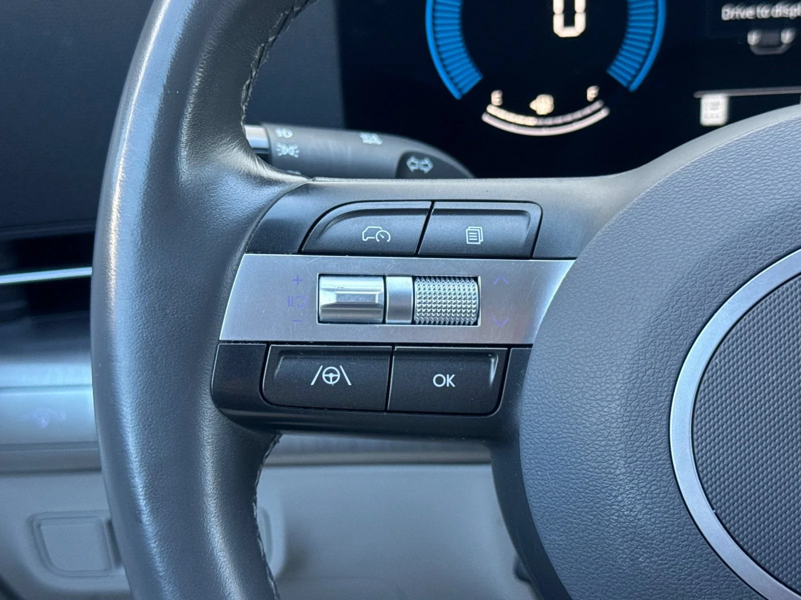 2025 Hyundai Kona SEL - Photo 27