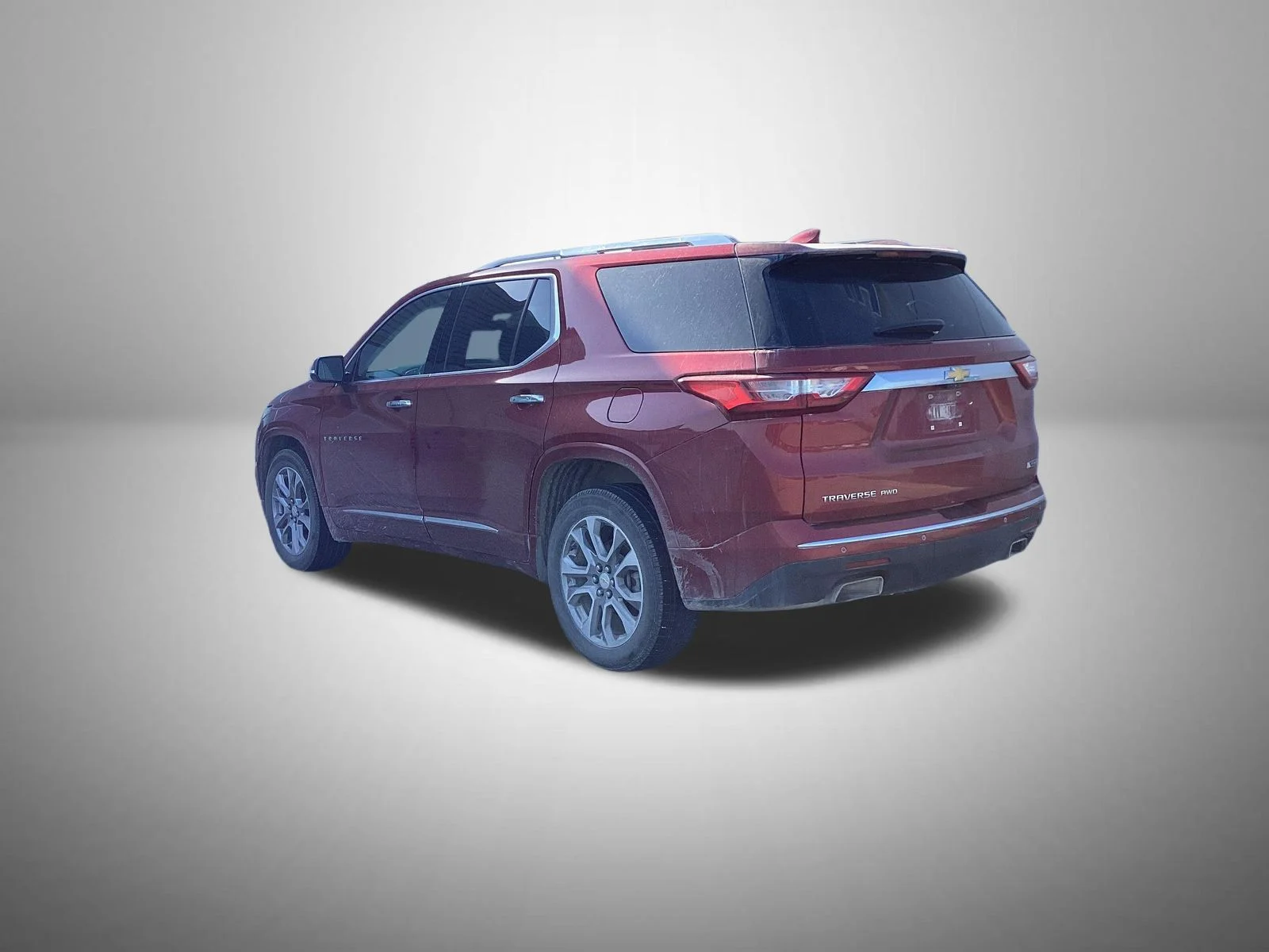 Used 2018 Red Chevrolet Premier image 4