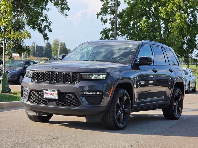Used 2024 Gray Jeep Limited image 3
