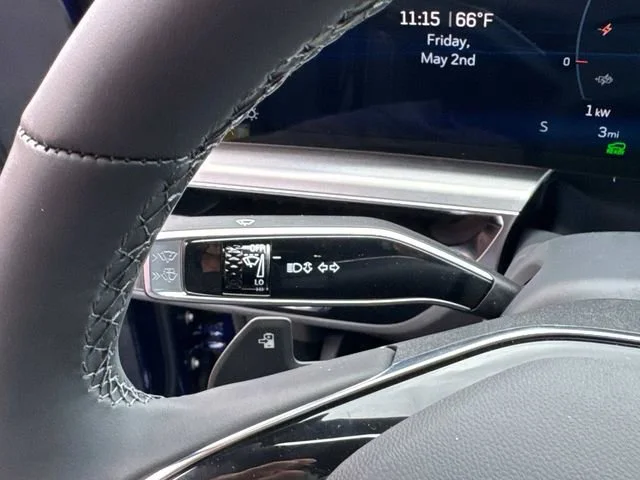 2025 Cadillac LYRIQ Sport 1 - Photo 76