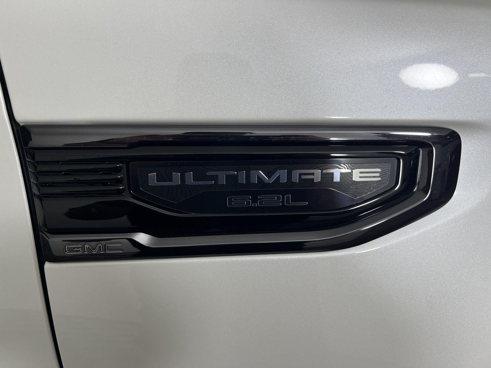 Used 2024 White Frost Tricoat GMC Denali Ultimate image 34