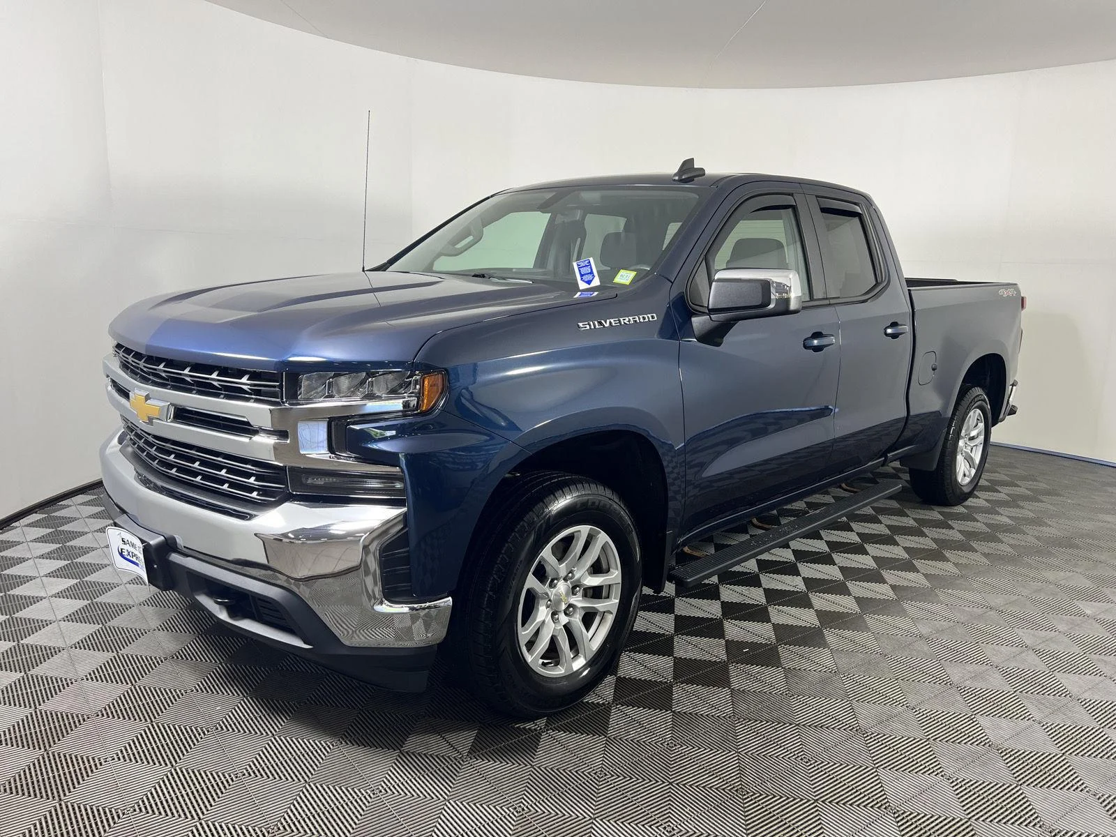 Used 2021 Blue Metallic Chevrolet LT image 25
