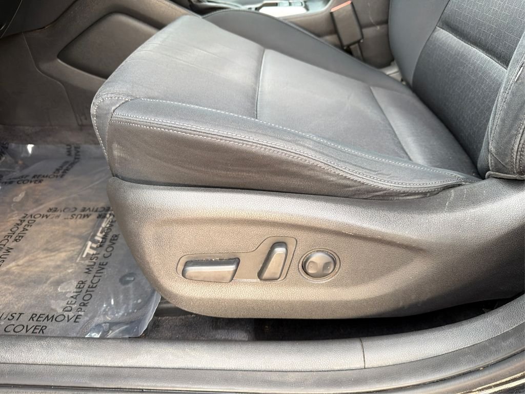 Used 2016 Ash Black Hyundai SE image 18