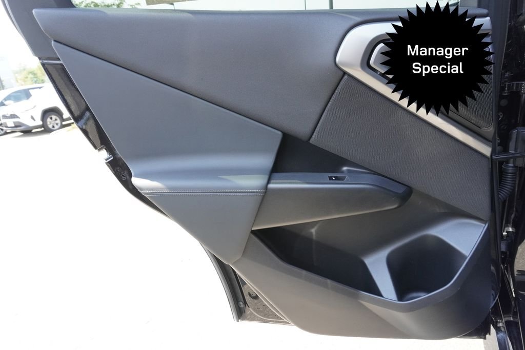 Used 2026 Black BMW M50 xDrive image 28