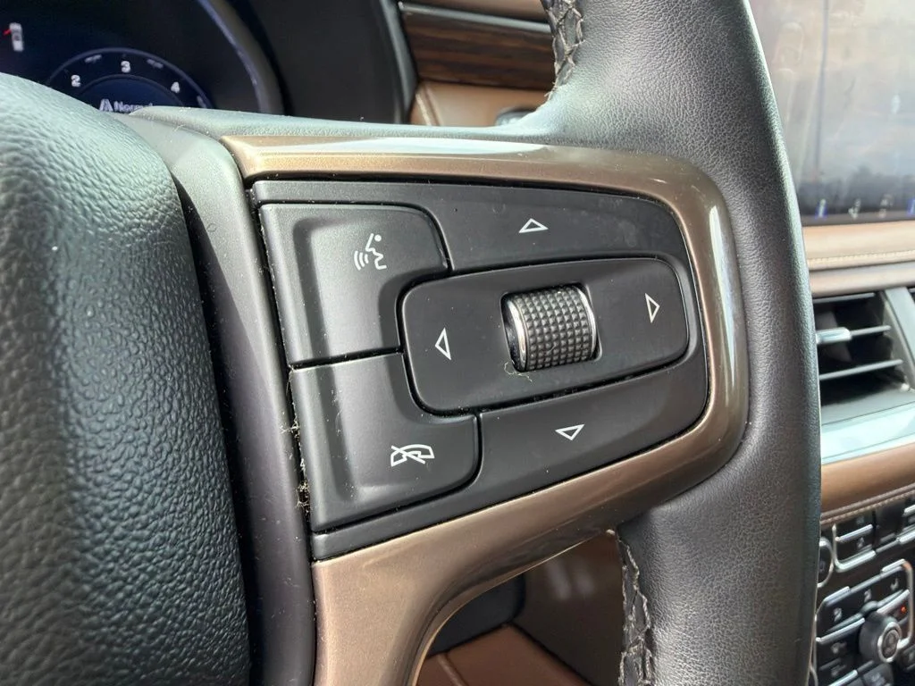 Used 2023 Blue Chevrolet High Country image 26